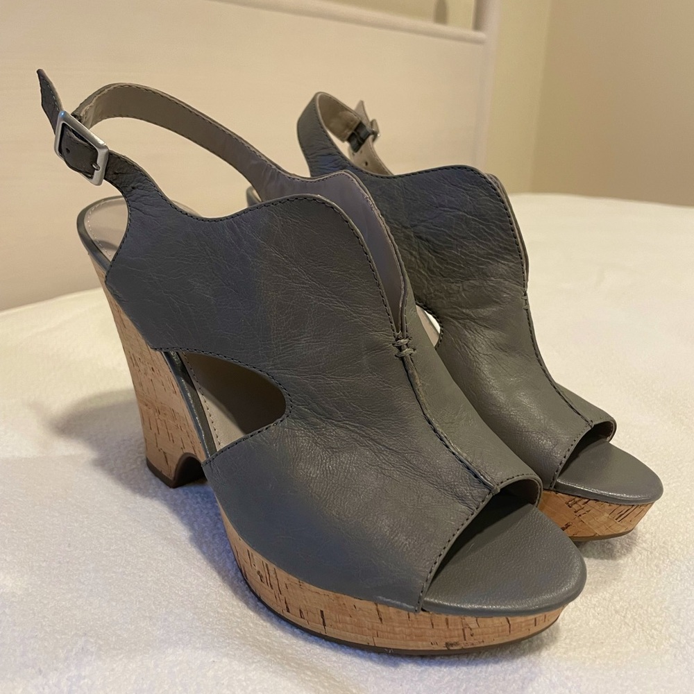 Franco Sarto grey leather wedges size 9